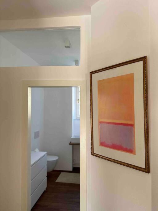 Laurelia Apartment